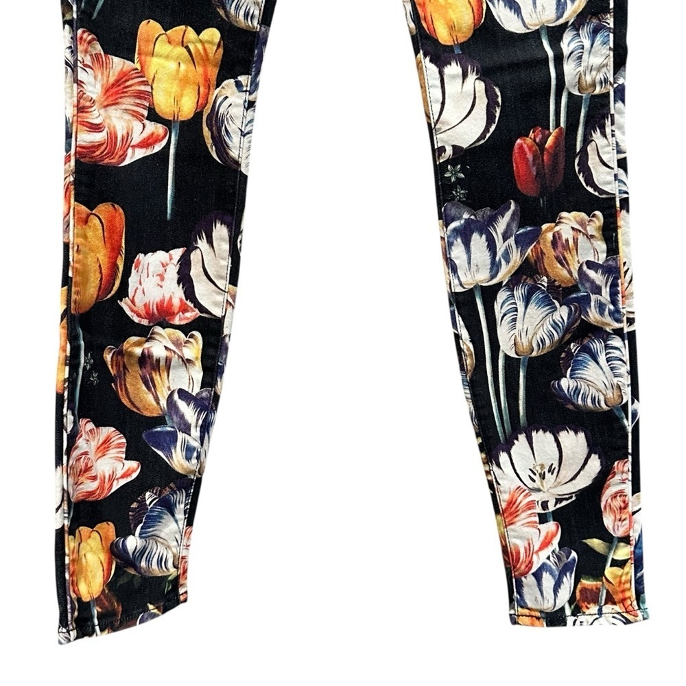 MOTHER Women Jeans 25 The Looker in He Kissed Me Between the Gardenias & Daisies - Picture 3 of 11